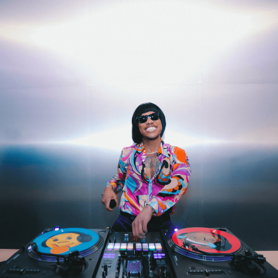 DJ Pee .Wee (AKA Anderson. Paak)